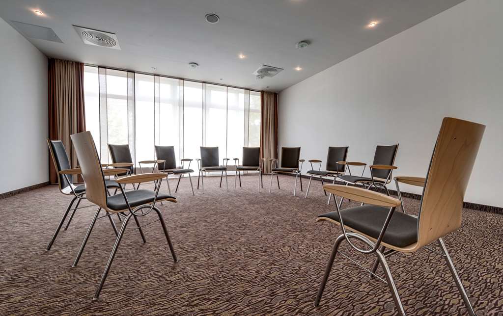 Фото Park Inn by Radisson Göttingen