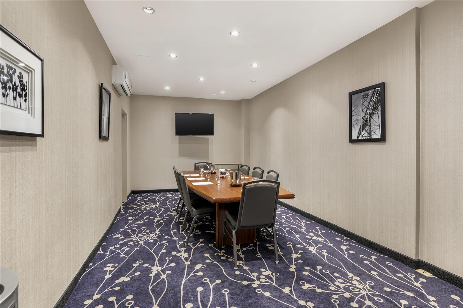 Фото Best Western Plus Waterfront Hotel