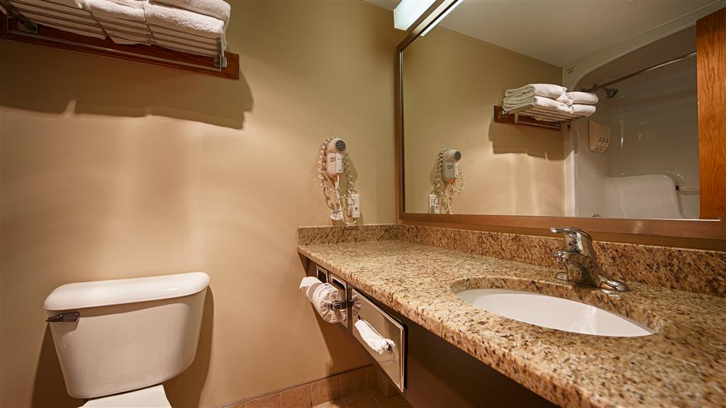 Фото Best Western Plus Guildwood Inn