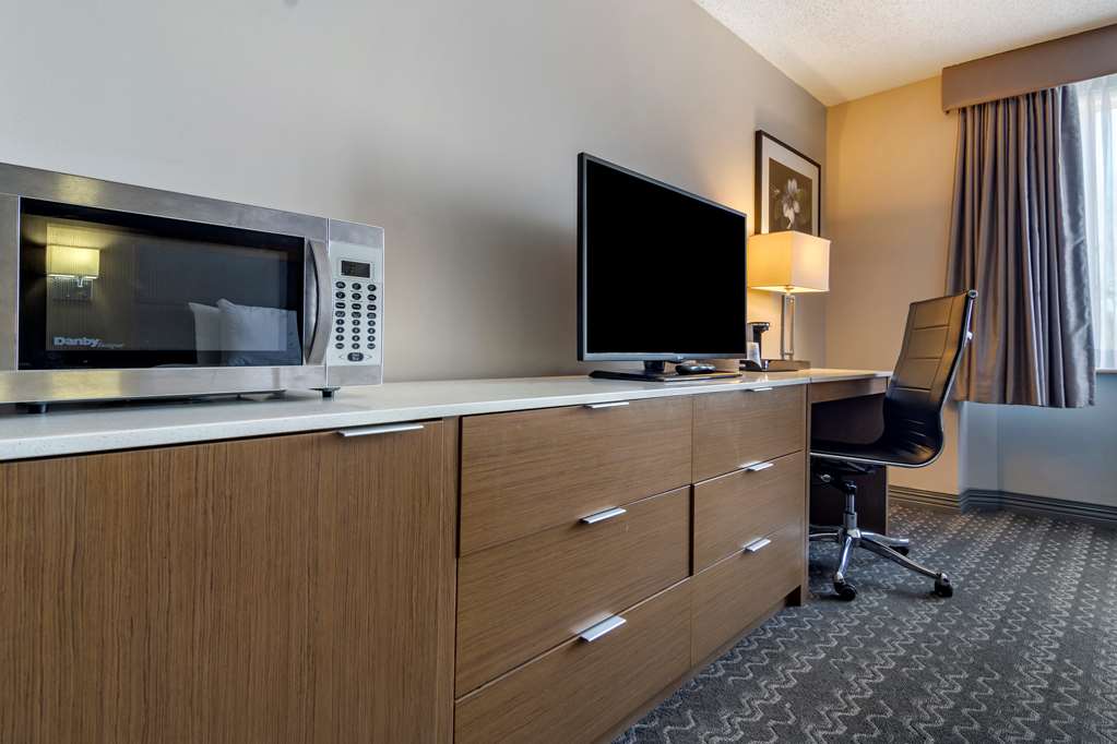 Фото Best Western Plus Vancouver Airport Hotel