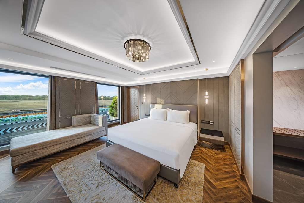 Фото Radisson Blu Hotel & Suites GRT Chennai