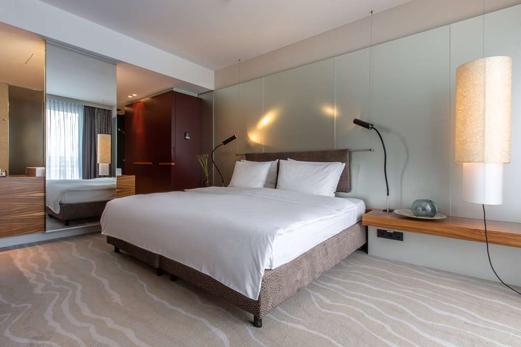 Фото Radisson Blu Hotel, Cologne