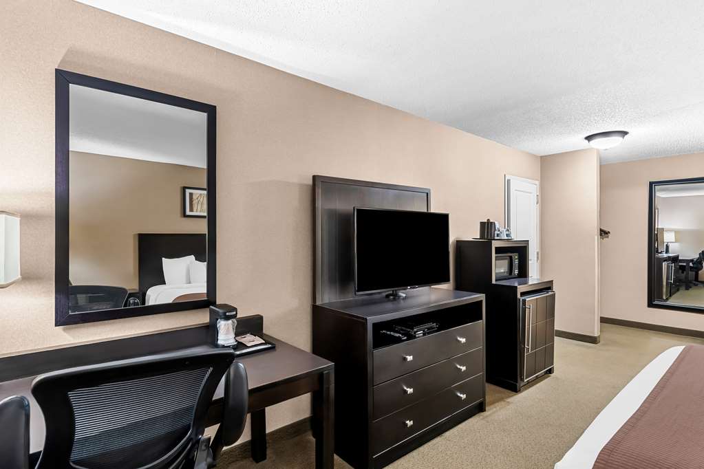 Фото Heartland Inn & Suites, SureStay Collection by Best Western