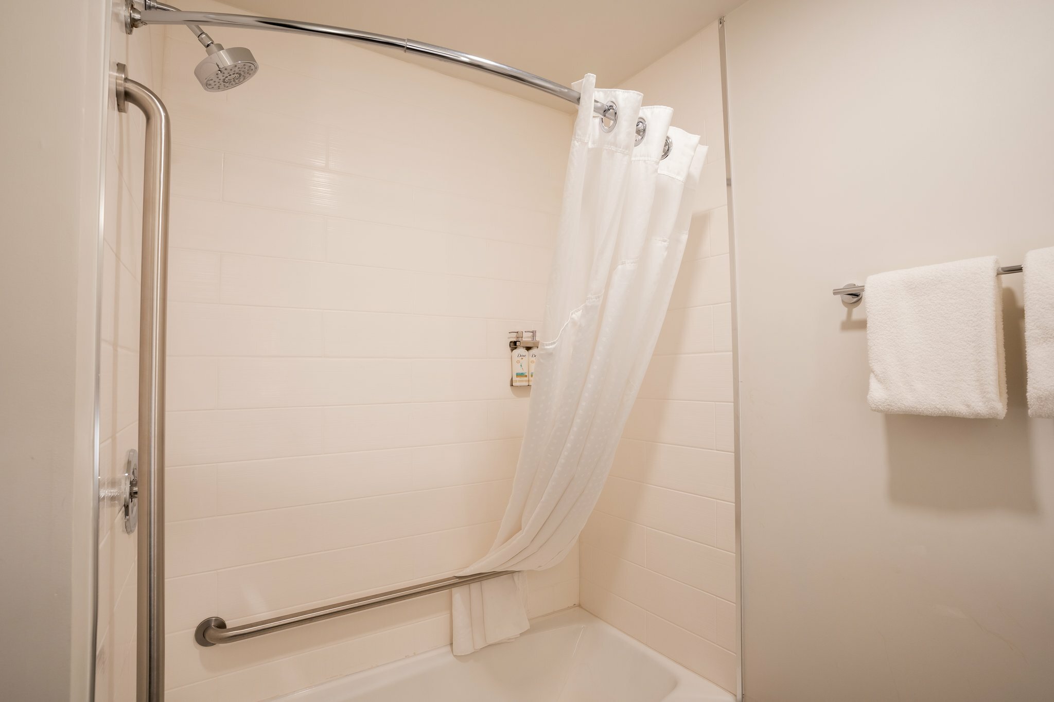 Фото Holiday Inn Express & Suites Edmonton Sw - Windermere, an Ihg Hotel