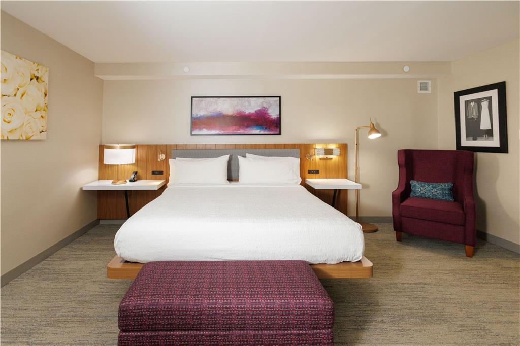 Фото Hilton Garden Inn New York/Staten Island