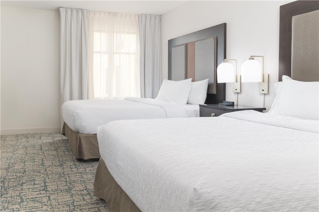 Фото Homewood Suites by Hilton Wauwatosa Milwaukee