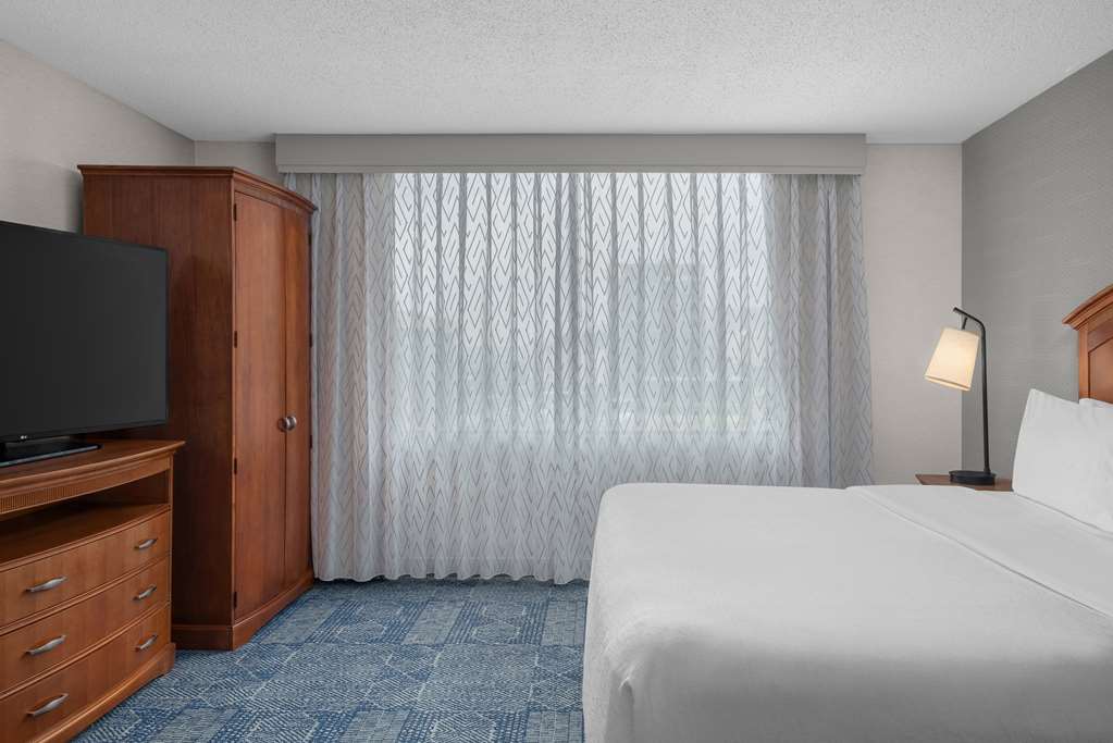 Фото Embassy Suites by Hilton El Paso