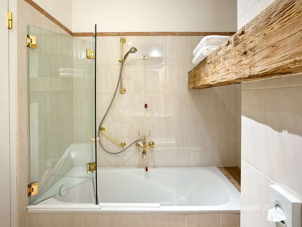 Фото Radisson Blu Hotel Altstadt, Salzburg