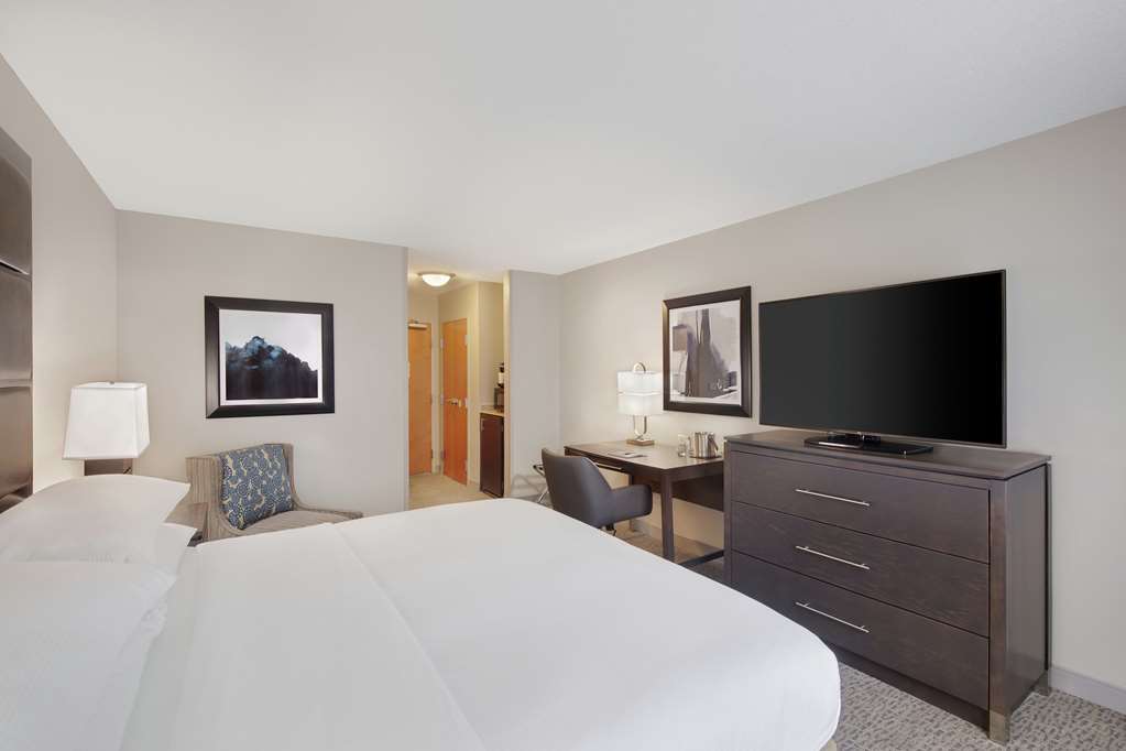 Фото DoubleTree by Hilton Richmond Airport
