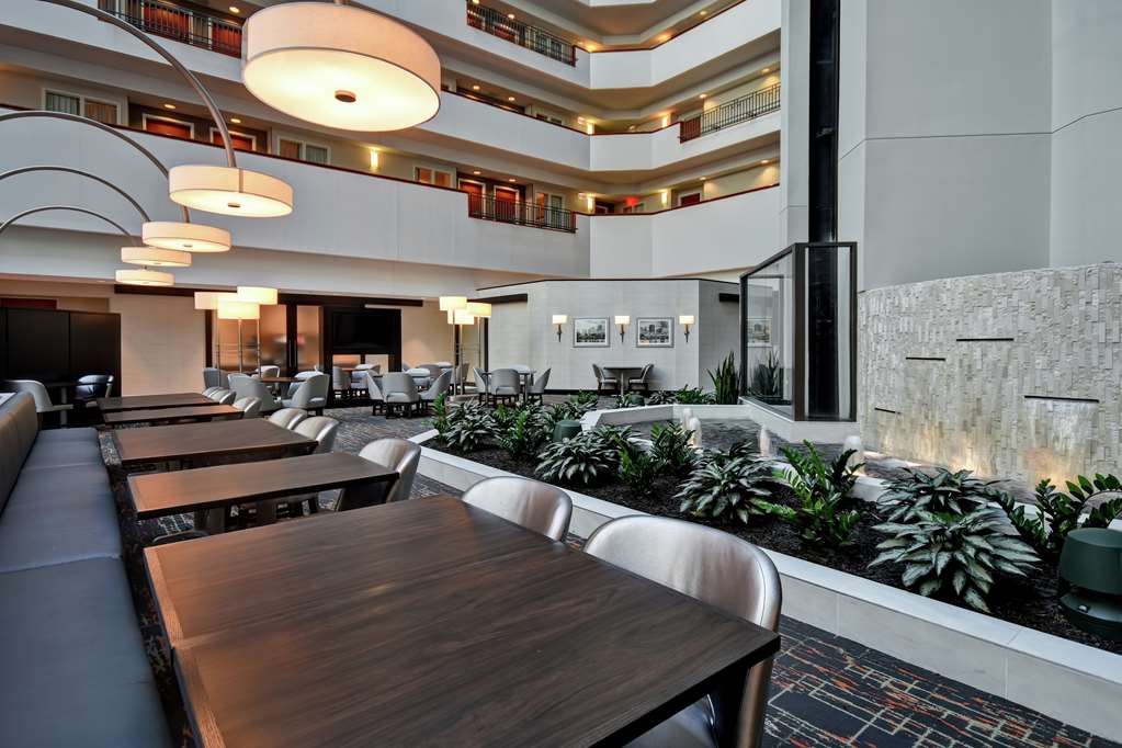 Фото Embassy Suites Little Rock