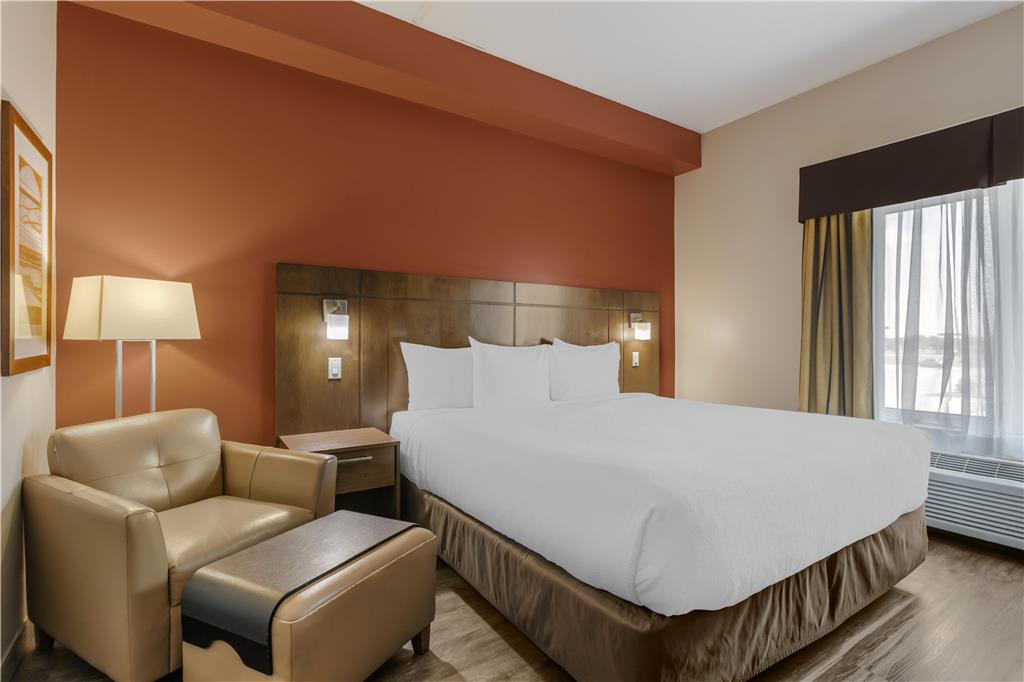 Фото Best Western Plus Winnipeg West