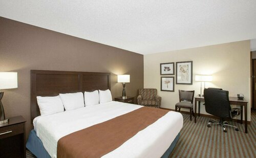 Гостиница AmericInn by Wyndham Lincoln North в Линкольне