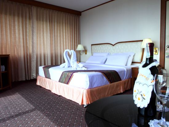 Фото Wattana Park Hotel