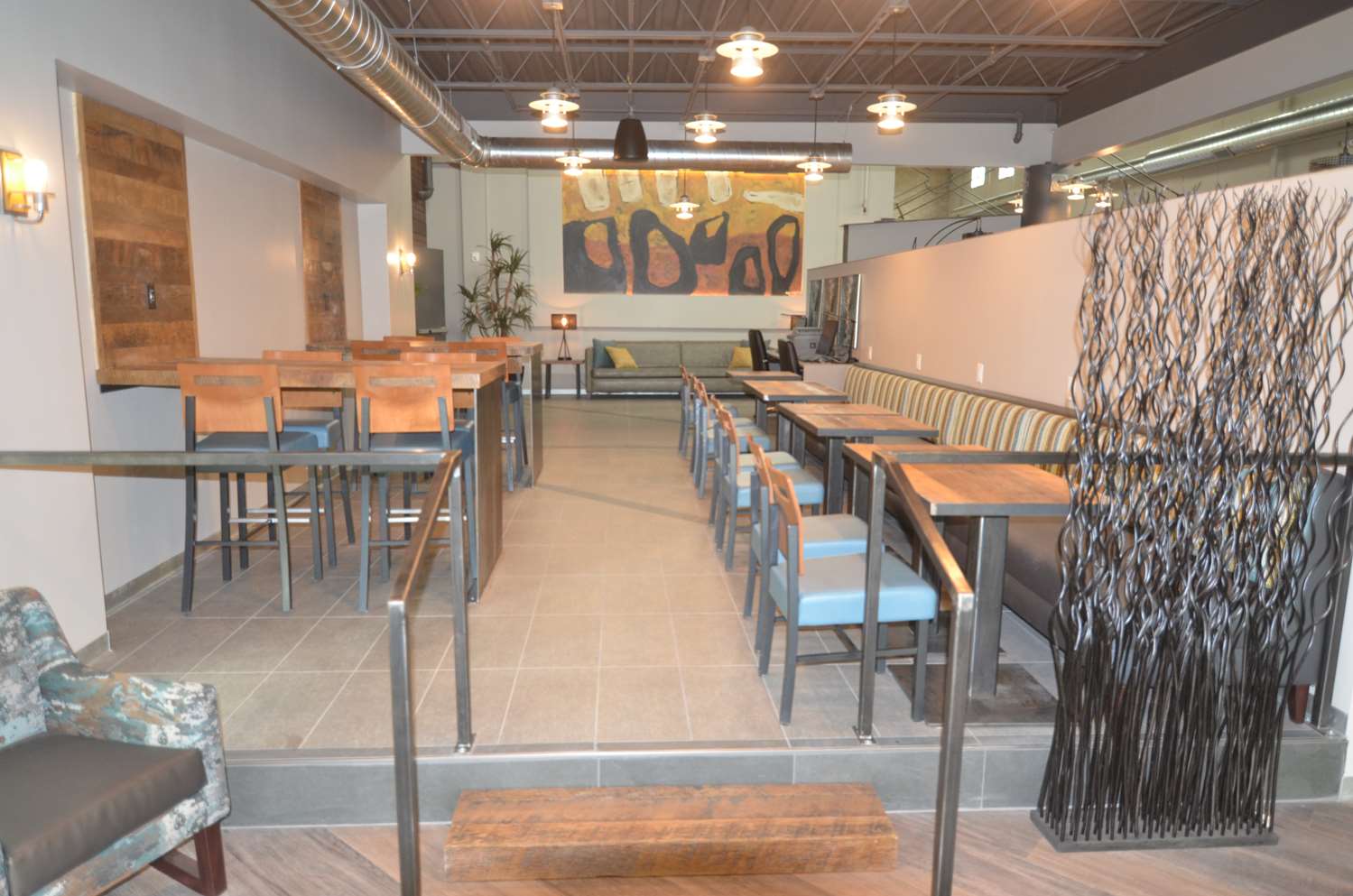 Фото Best Western Premier Ankeny Hotel