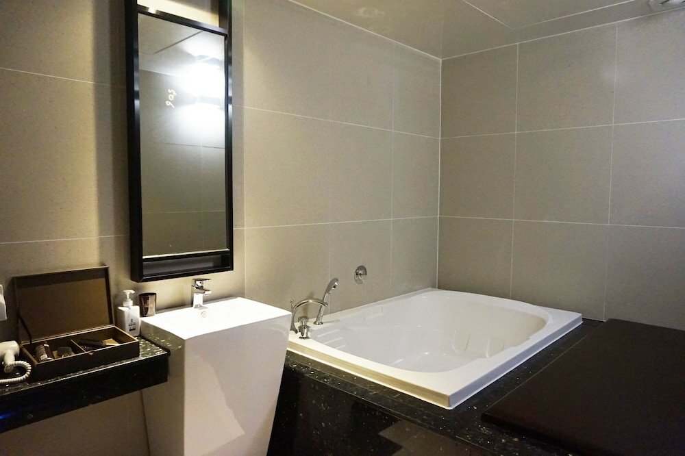 Фото Louis Boutique Hotel
