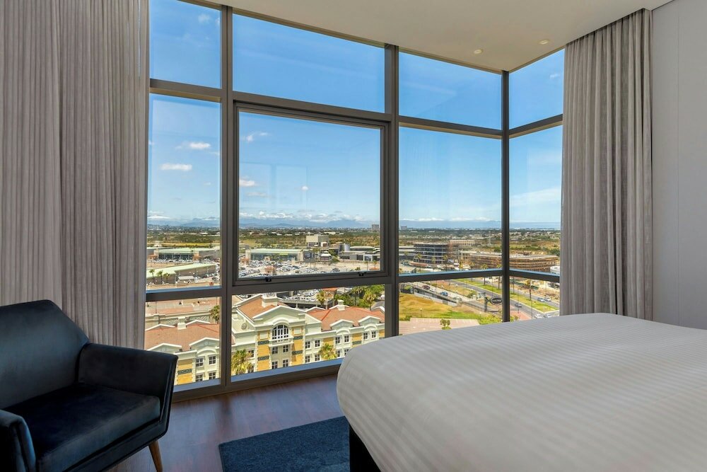Фото Cape Town Marriott Crystal Towers