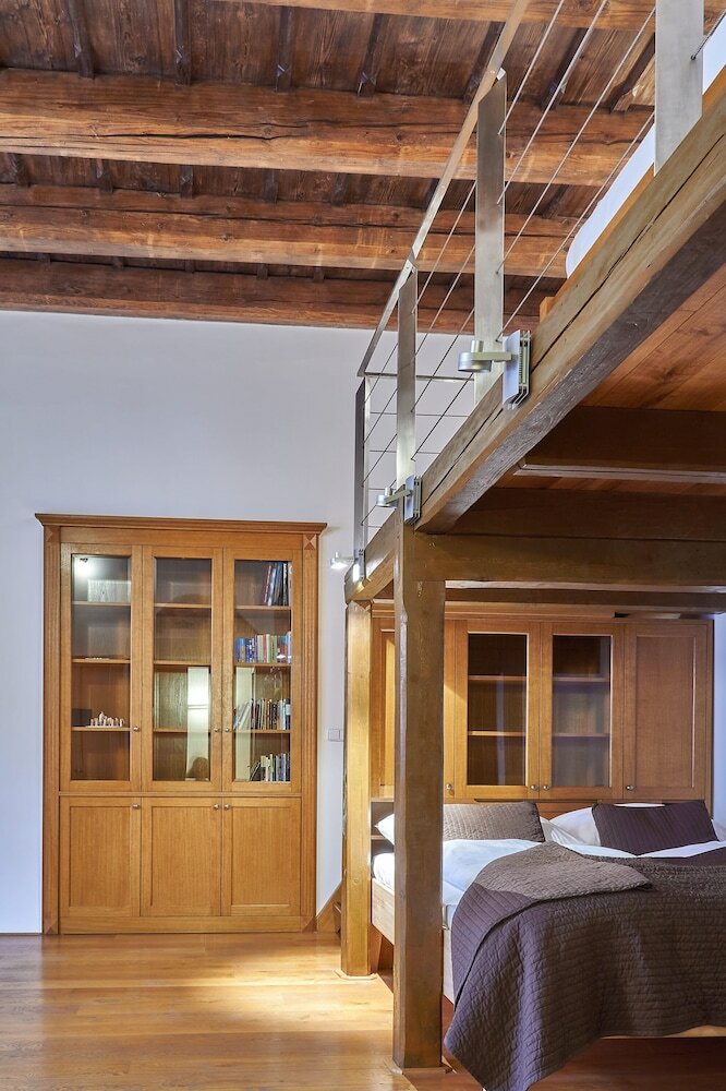 Фото Hotel U Tri Pstrosu