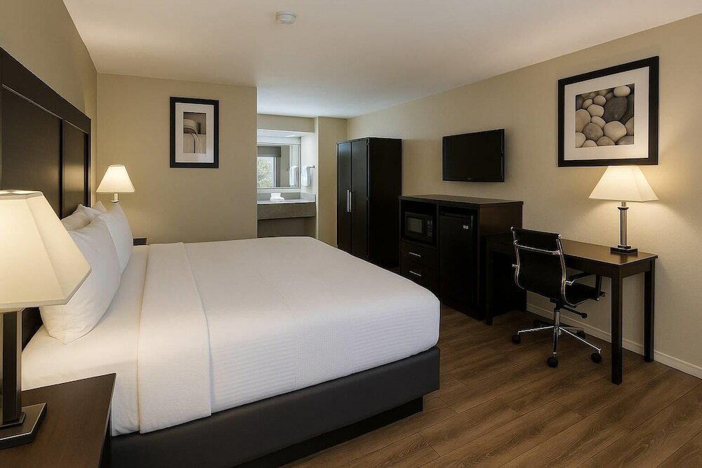 Фото El Cajon Inn & Suites