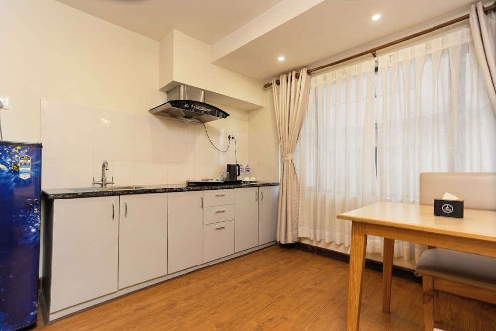 Фото Kathmandu Business Hotel