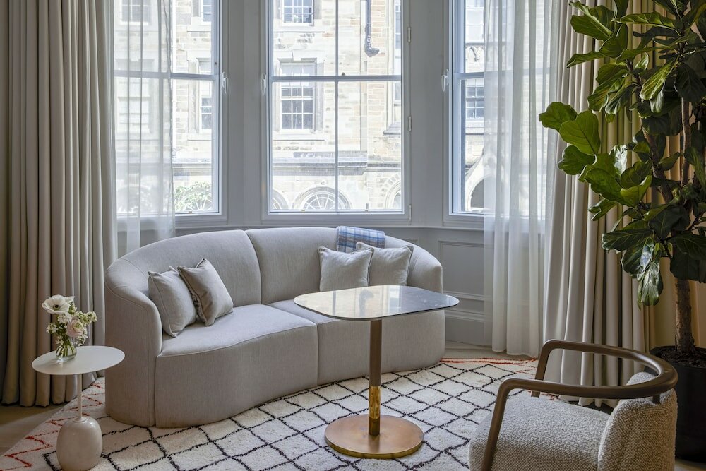 Фото Virgin Hotels Edinburgh