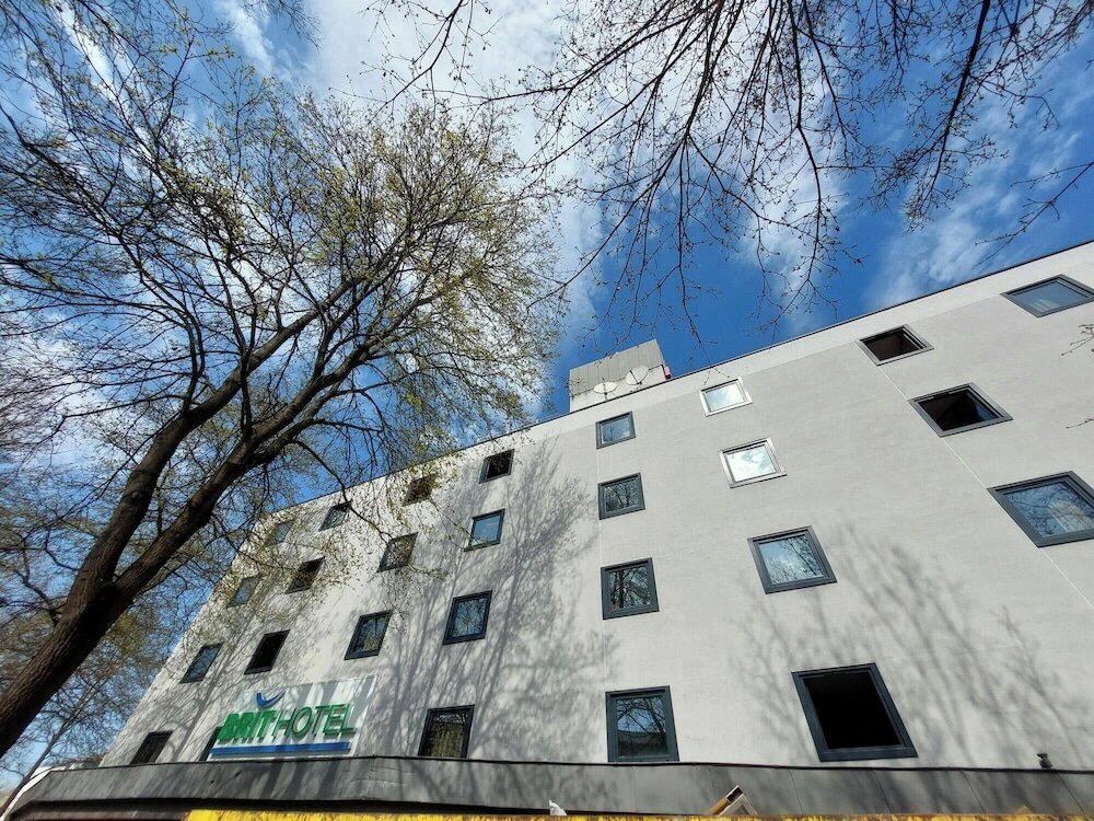 Фото отеля 2