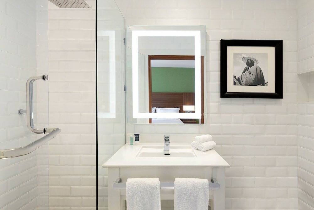 Фото Four Points by Sheraton Dar es Salaam New Africa
