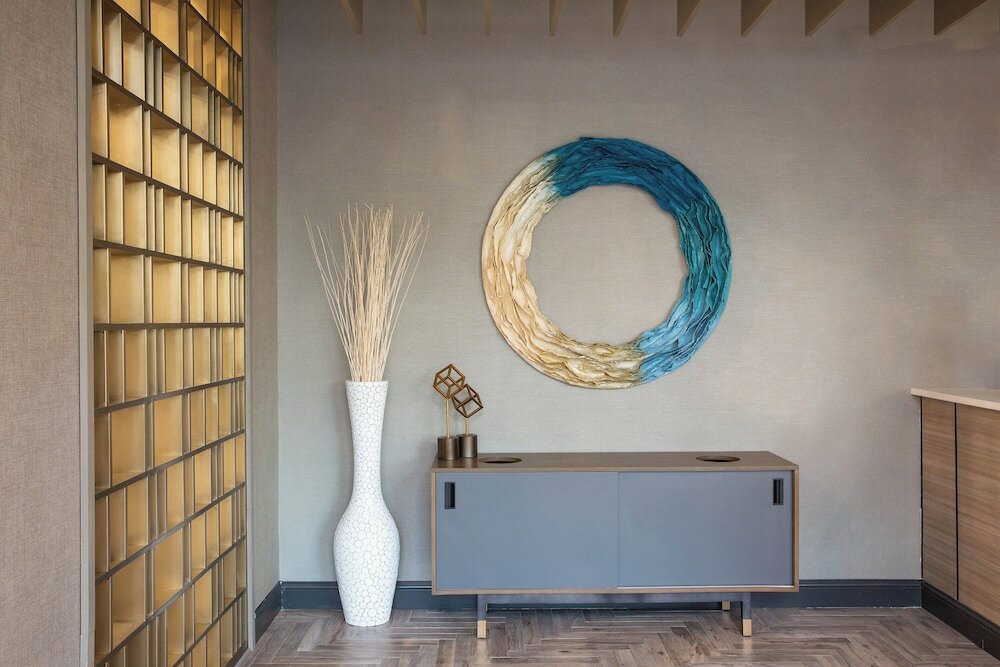 Фото Sheraton Suites Columbus