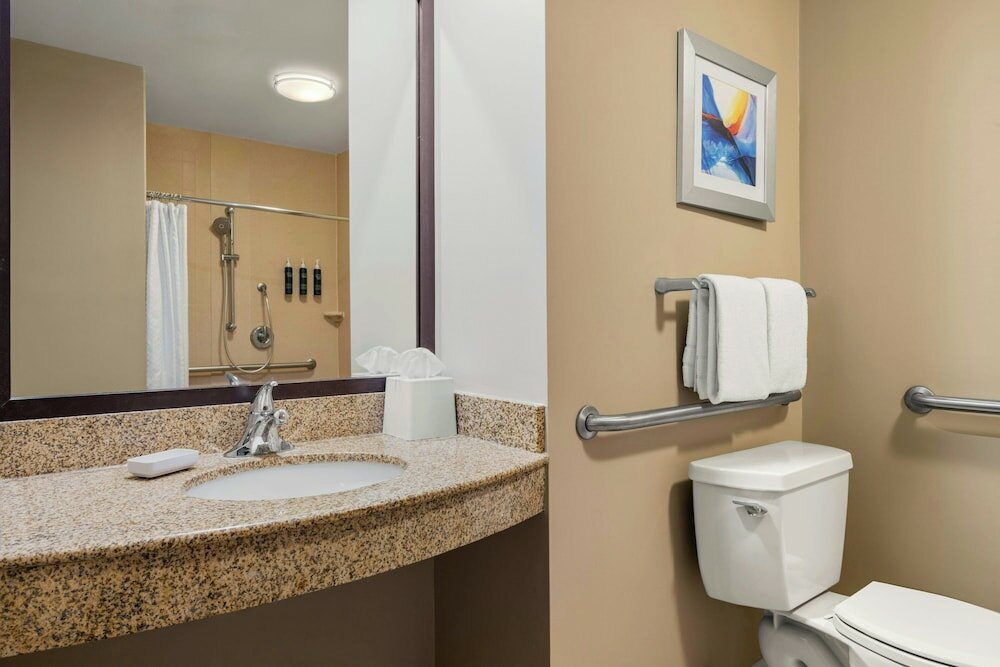 Фото Four Points by Sheraton Chicago Westchester/Oak Brook
