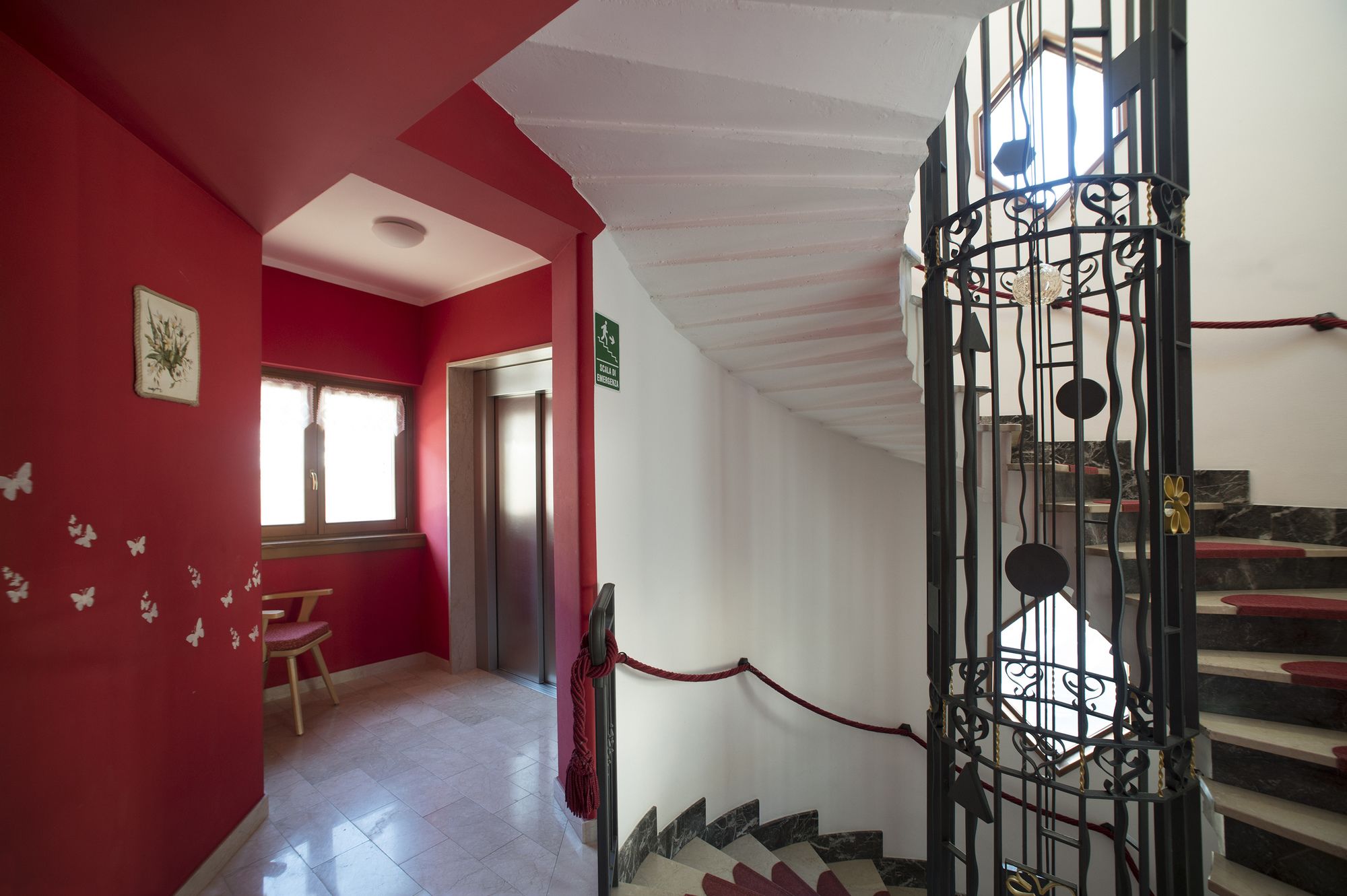 Фото Casteluce Hotel Funivie Pinzolo