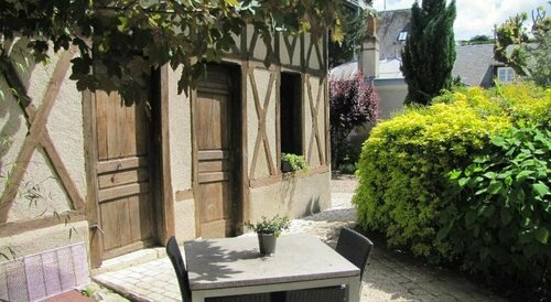 Внешний вид отеля Le Pavillon Des Lys в Амбуазе, фото 4