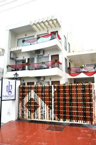 Гостиница Oyo The Bhopal Grande Apartment в Мадхья-Прадеш