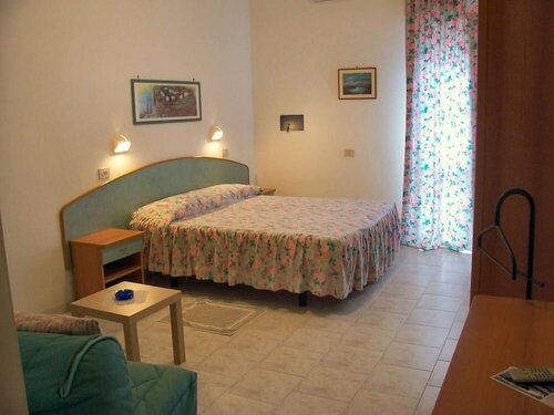 Внешний вид отеля Hotel Vecchia Rimini в Комаккьо, фото 3