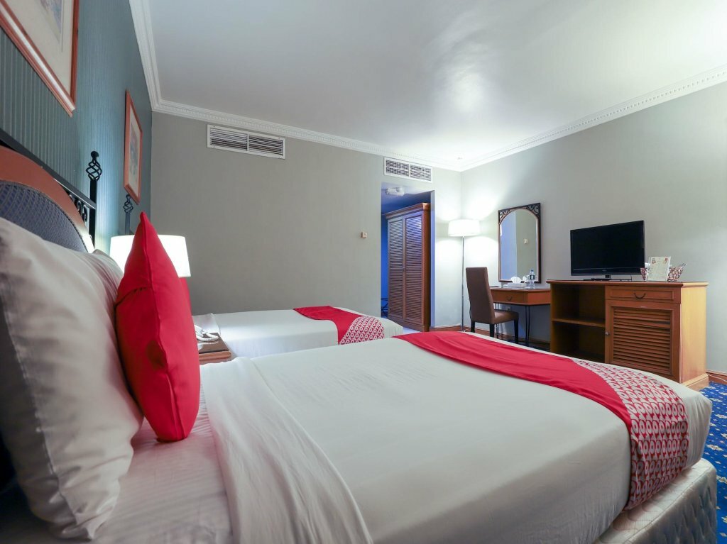 Фото Oyo 328 City Plaza Hotel