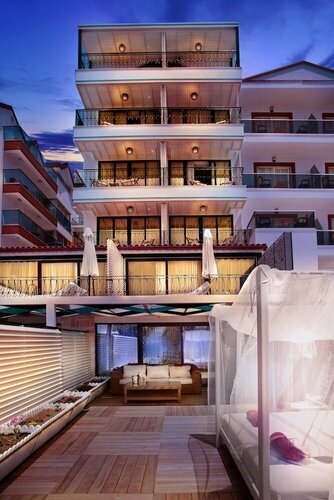 Гостиница Nur Hotel в Каше