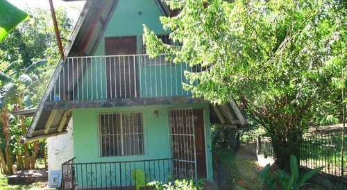 Хостел Waterfall Hostel в Бокас-дель-Торо