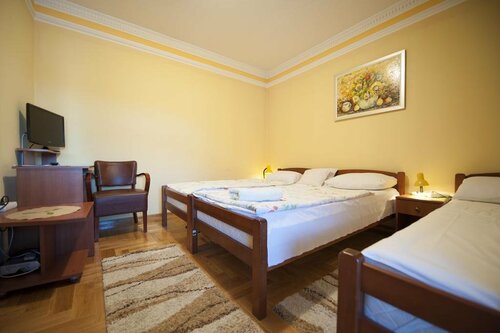 Гостиница Guest House Pansion 10 в Цетине