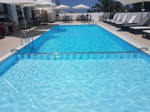 отель Fredj Hotel