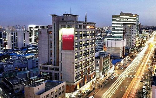 Гостиница Ramada by Wyndham Seoul Dongdaemun в Сеуле
