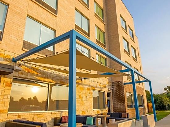 Фото Tru by Hilton Allen Dallas