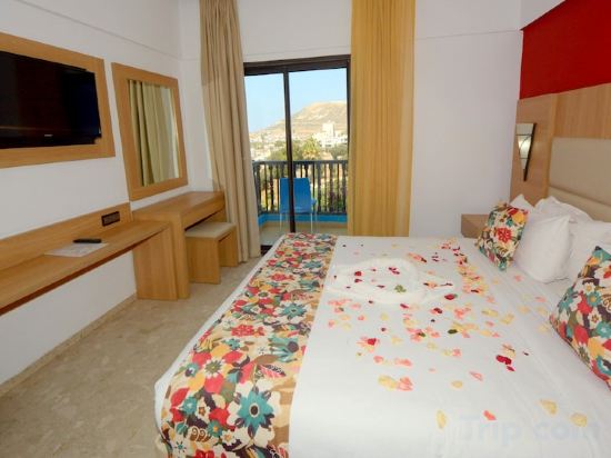 Фото Oasis Hotel & SPA
