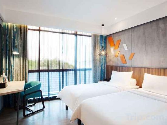 Фото Ibis Styles Medan Pattimura