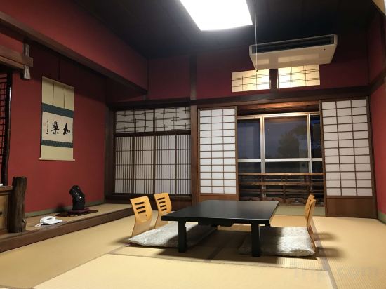 Фото Katsuzakikan