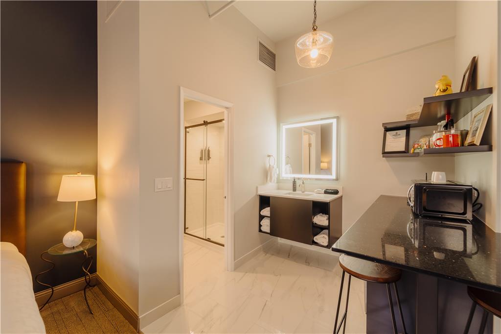 Фото Mercer Hotel Downtown, Bw Premier Collection