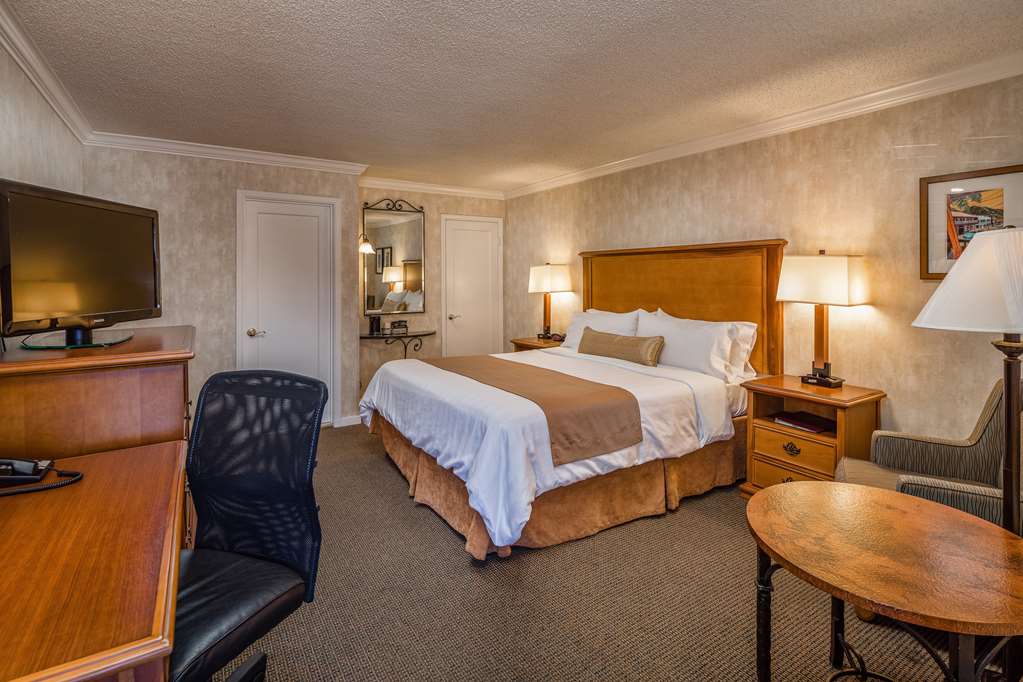 Фото Sfo El Rancho Inn SureStay Collection by Best Western