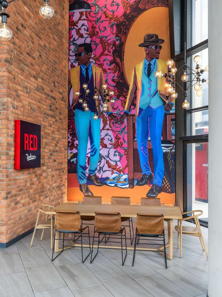 Фото Radisson Red Johannesburg Rosebank