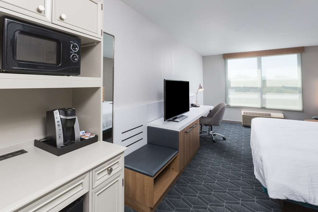 Фото Hilton Garden Inn Oakland/San Leandro