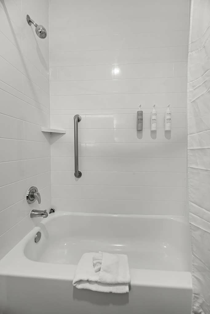 Фото Hampton Inn Seguin