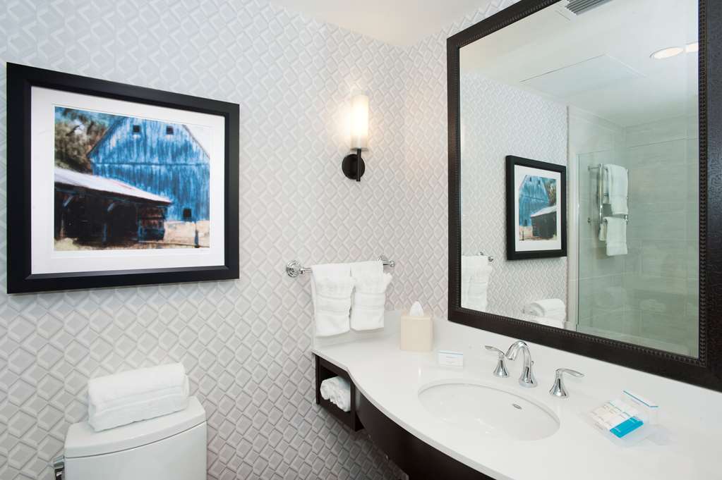 Фото Hilton Garden Inn Burbank Los Angeles