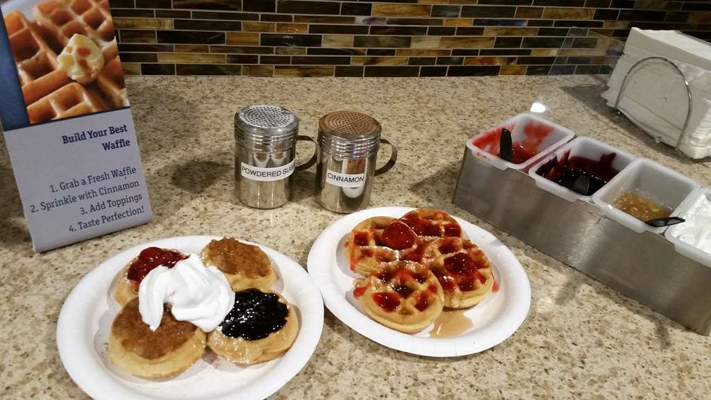 Фото Best Western Plus Cottontree Inn