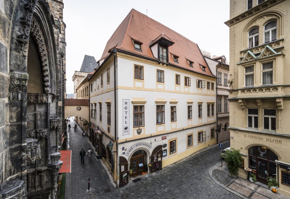 Фото отеля 1